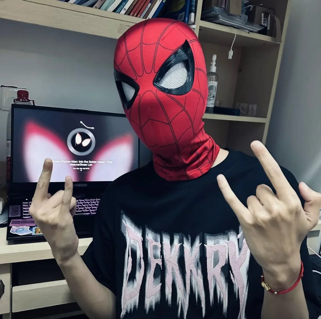 Diadema eléctrica Popular de Spider Man, máscara brillante con carga USB y Flash con Control remoto, regalo divertido y atractivo